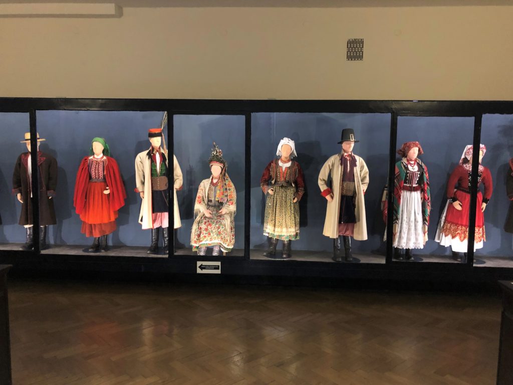 クラクフ民族学博物館のポーランドの民族衣装